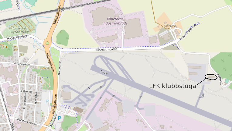 Vägkarta över området kring Linköpings flygplats med flygklubbens klubbstuga markerad.